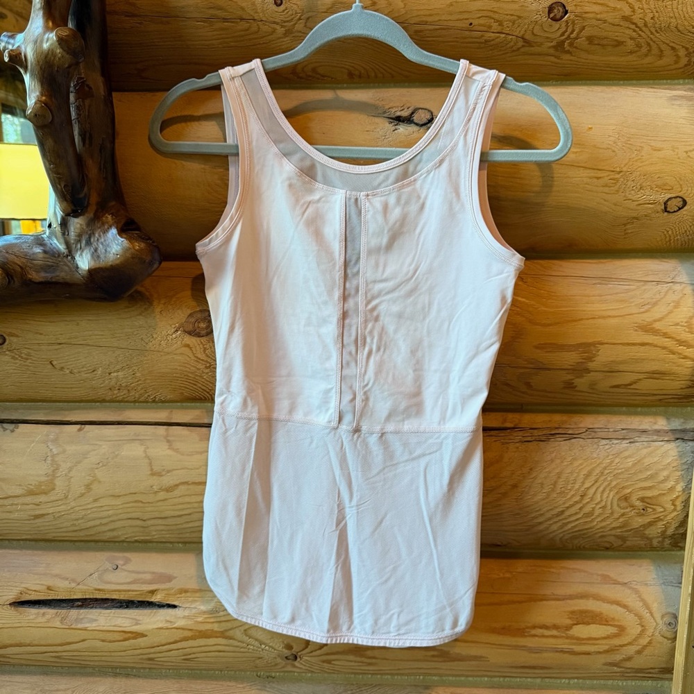 Lululemon soft pink tank